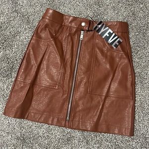 LEATHER ZIP SKIRT | brand new size Small
